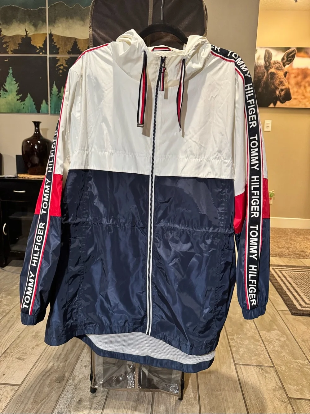 Tommy Hilfiger lightweight hooded
